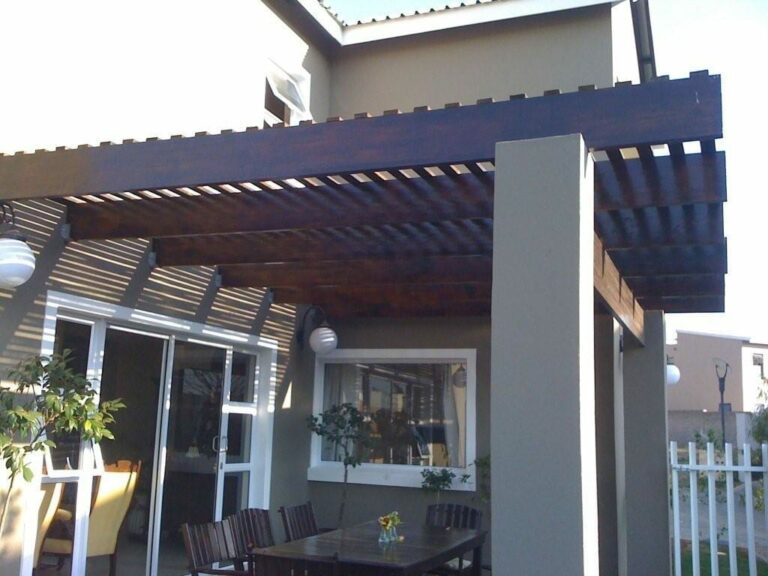 Laminated Beam Pergola